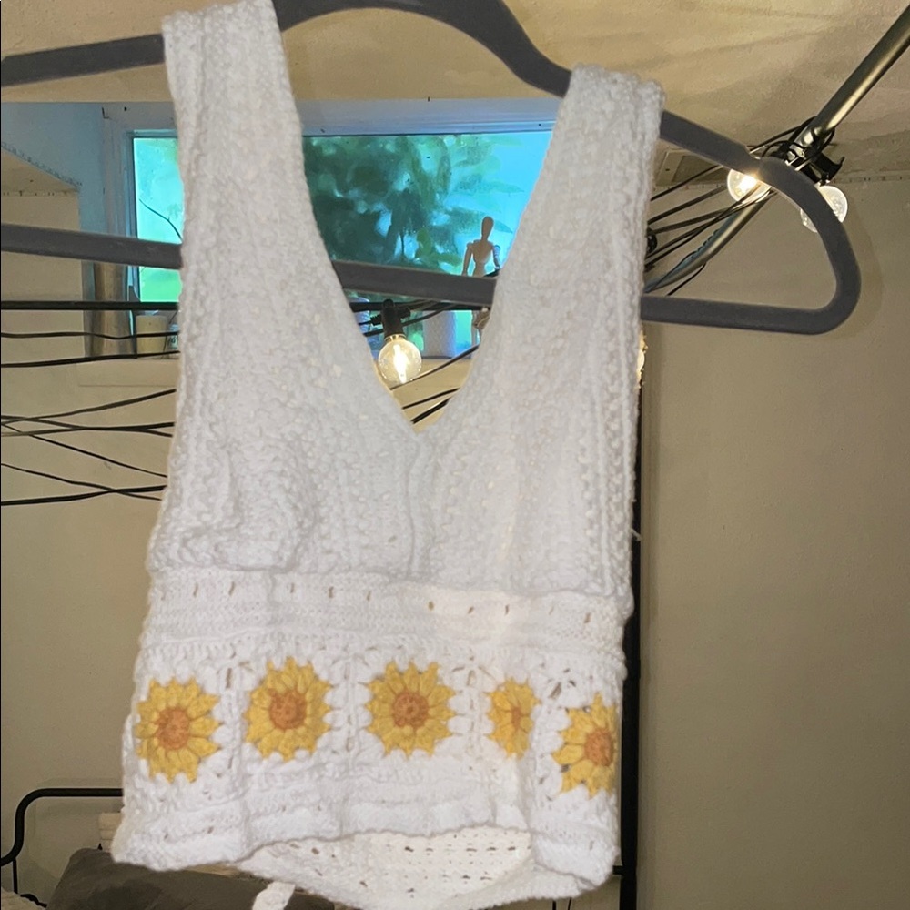 Hollister White Yellow Crocheted Halter Sunflower Crop Top